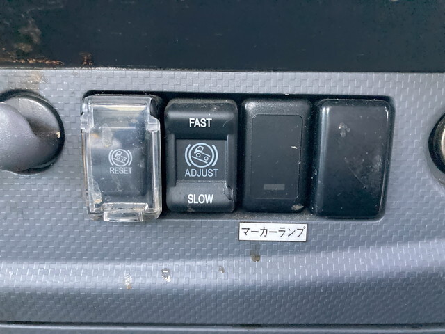 いすゞフォワードアルミブロック中型（4t）[写真36]