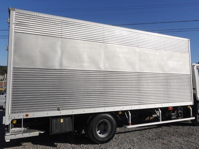 いすゞフォワードアルミバン中型（4t）[写真05]