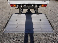 いすゞフォワードアルミバン中型（4t）[写真09]