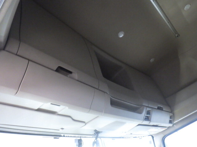 日野プロフィアアルミブロック大型（10t）[写真36]