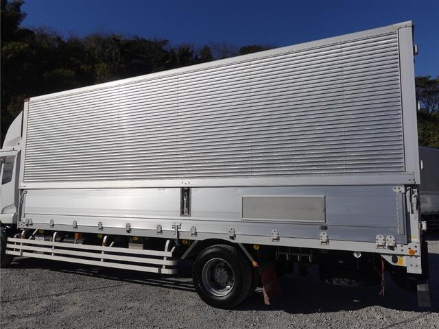 UDトラックスコンドルアルミウイング増トン（6t・8t）[写真07]