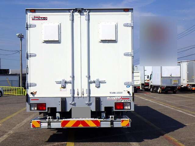 日野レンジャーパネルバン中型（4t）[写真02]