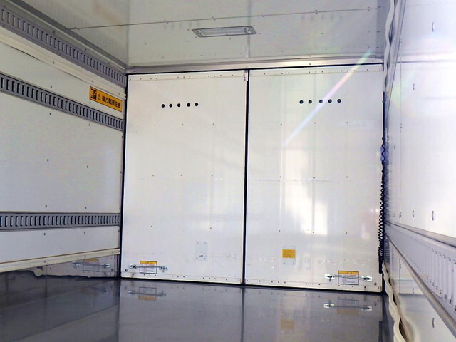 日野レンジャーパネルバン中型（4t）[写真33]