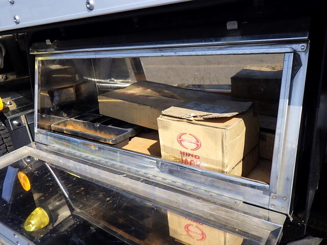 日野レンジャーパネルバン中型（4t）[写真36]