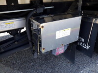 日野レンジャーパネルバン中型（4t）[写真38]