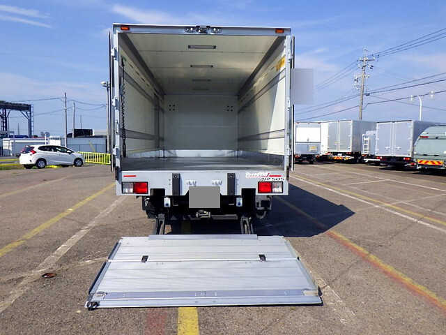 日野レンジャーパネルバン中型（4t）[写真06]