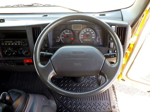 いすゞエルフダブルキャブ（Wキャブ）小型（2t・3t）[写真11]