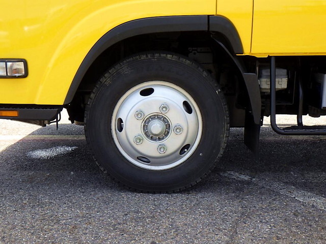 いすゞエルフダブルキャブ（Wキャブ）小型（2t・3t）[写真20]