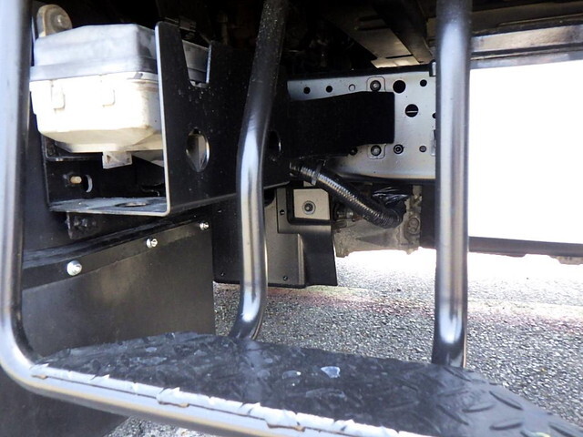 いすゞエルフダブルキャブ（Wキャブ）小型（2t・3t）[写真30]