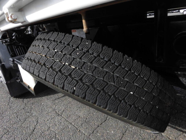 いすゞエルフダンプ小型（2t・3t）[写真12]