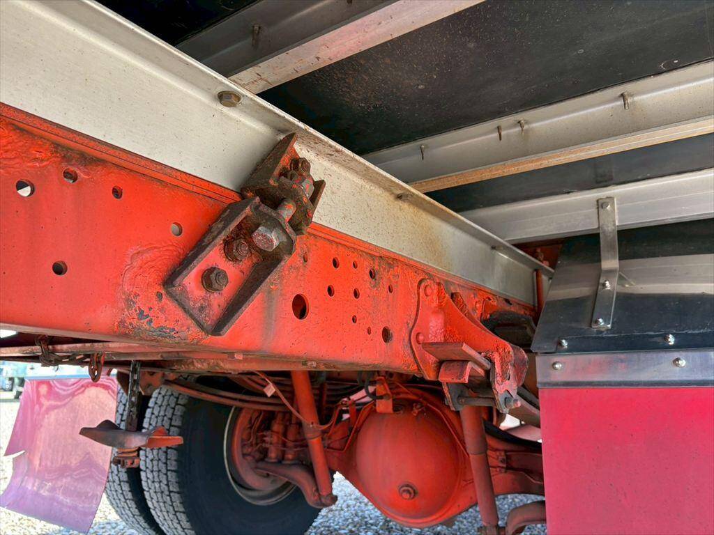 日野レンジャーアルミウイング中型（4t）[写真16]