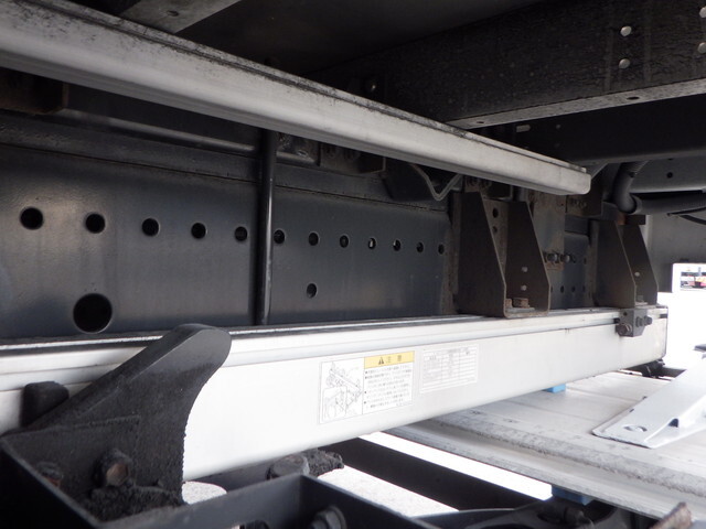 日野プロフィアアルミウイング大型（10t）[写真23]