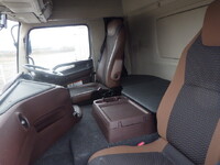 日野プロフィアアルミウイング大型（10t）[写真30]