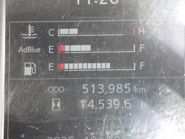 日野プロフィアアルミウイング大型（10t）[写真37]