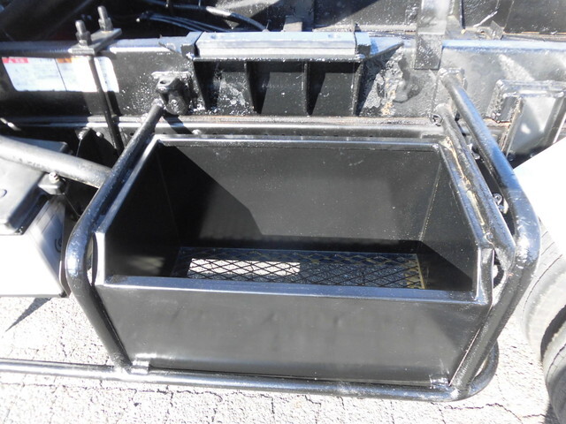 いすゞエルフコンテナ専用車小型（2t・3t）[写真14]