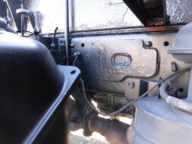 いすゞエルフコンテナ専用車小型（2t・3t）[写真18]