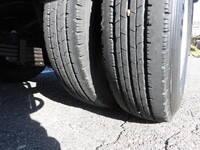 いすゞエルフコンテナ専用車小型（2t・3t）[写真23]