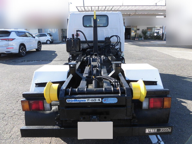 いすゞエルフコンテナ専用車小型（2t・3t）[写真08]