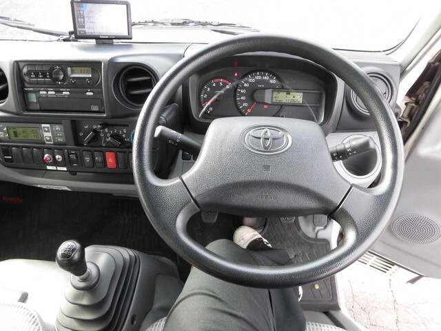 トヨタトヨエース冷凍車（冷蔵車）小型（2t・3t）[写真28]