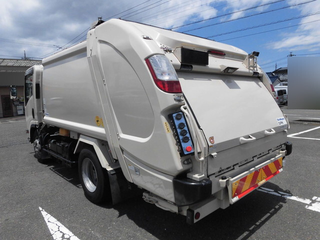 いすゞエルフパッカー車（塵芥車）小型（2t・3t）[写真02]