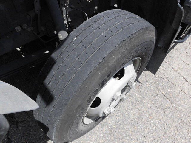 いすゞエルフパッカー車（塵芥車）小型（2t・3t）[写真28]