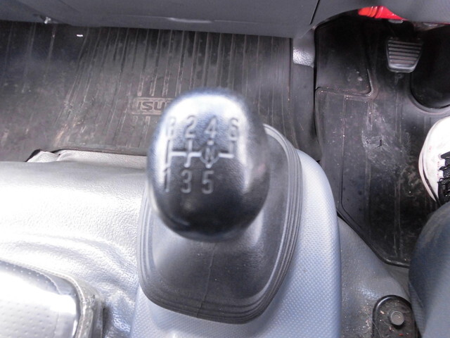 いすゞエルフパッカー車（塵芥車）小型（2t・3t）[写真33]