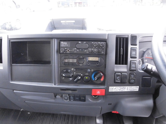 いすゞエルフパッカー車（塵芥車）小型（2t・3t）[写真34]