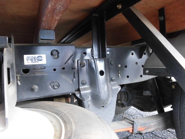 いすゞエルフクレーン3段小型（2t・3t）[写真20]