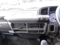 いすゞエルフクレーン3段小型（2t・3t）[写真31]