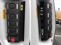 いすゞエルフパッカー車（塵芥車）小型（2t・3t）[写真13]