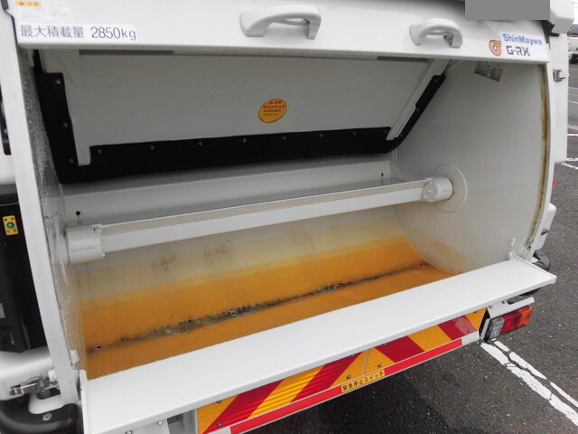 いすゞエルフパッカー車（塵芥車）小型（2t・3t）[写真13]