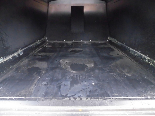 いすゞエルフパッカー車（塵芥車）小型（2t・3t）[写真14]