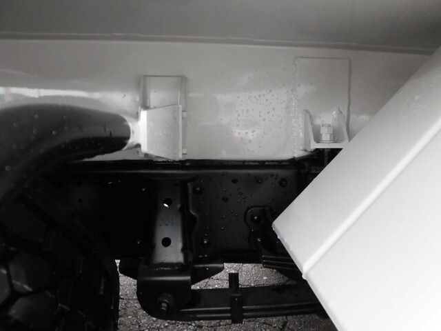 いすゞエルフパッカー車（塵芥車）小型（2t・3t）[写真25]