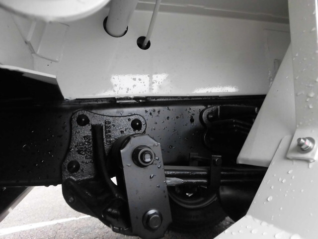 いすゞエルフパッカー車（塵芥車）小型（2t・3t）[写真26]