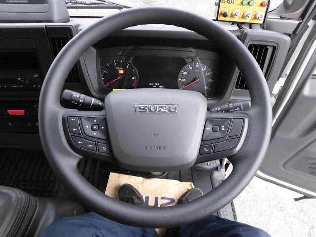 いすゞエルフパッカー車（塵芥車）小型（2t・3t）[写真31]