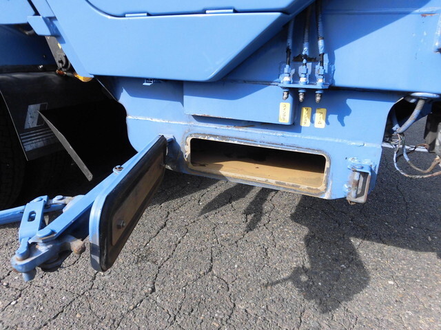 日野デュトロパッカー車（塵芥車）小型（2t・3t）[写真19]