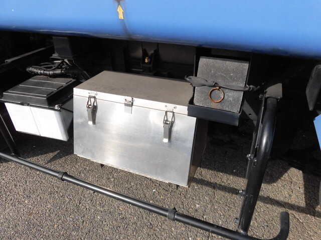 日野デュトロパッカー車（塵芥車）小型（2t・3t）[写真20]