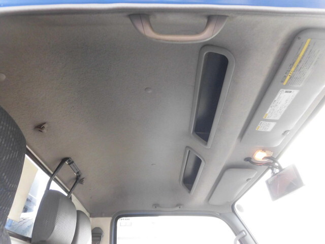 日野デュトロパッカー車（塵芥車）小型（2t・3t）[写真39]