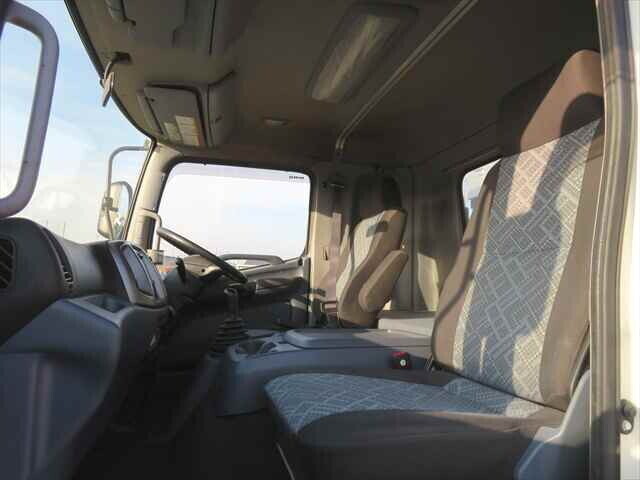 日野レンジャーセルフクレーン4段中型（4t）[写真33]