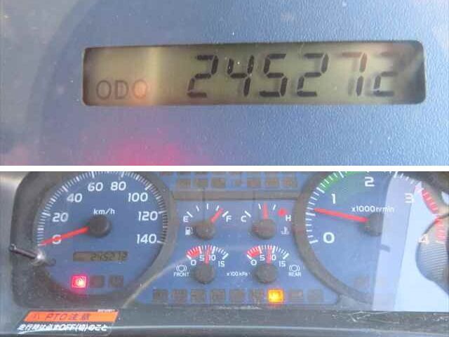 日野レンジャーセルフクレーン4段中型（4t）[写真38]