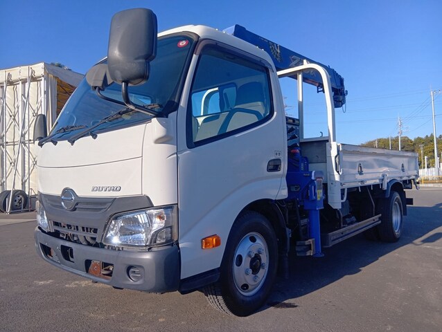 日野デュトロクレーン4段小型（2t・3t）[写真01]