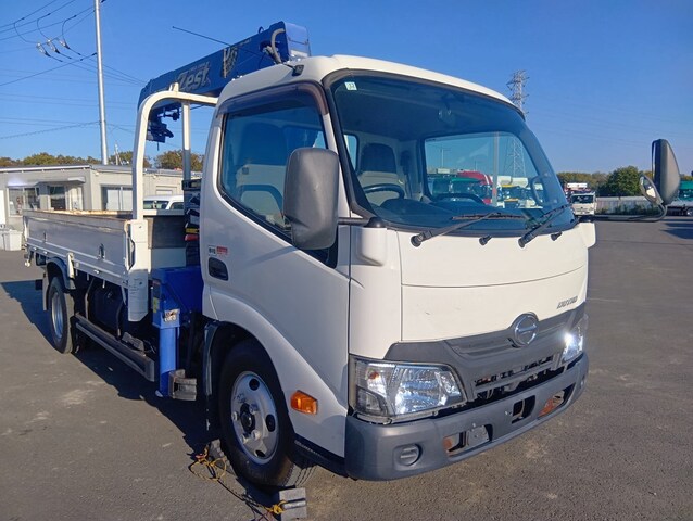 日野デュトロクレーン4段小型（2t・3t）[写真03]