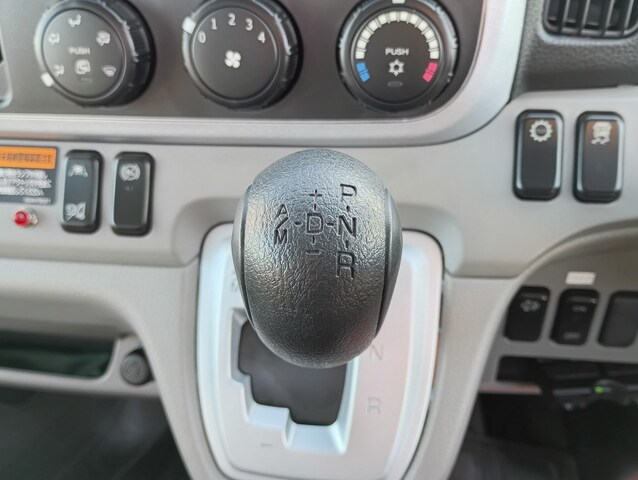 三菱ふそうキャンタークレーン4段小型（2t・3t）[写真25]