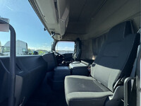 いすゞギガアルミウイング大型（10t）[写真12]