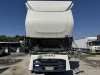 いすゞギガアルミウイング大型（10t）[写真18]