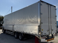 いすゞギガアルミウイング大型（10t）[写真02]