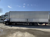 いすゞギガアルミウイング大型（10t）[写真09]