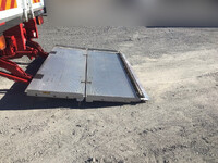 いすゞフォワード冷凍車（冷蔵車）中型（4t）[写真19]