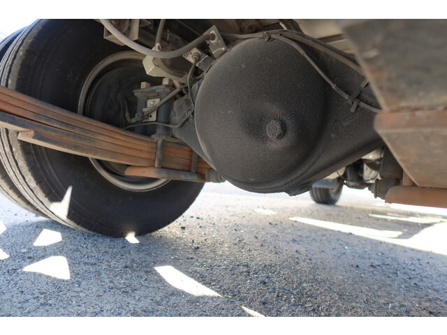 いすゞエルフ冷凍車（冷蔵車）小型（2t・3t）[写真17]