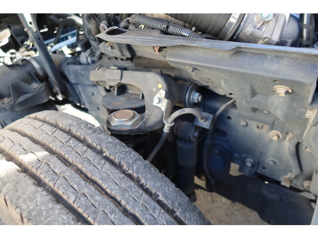 いすゞエルフ冷凍車（冷蔵車）小型（2t・3t）[写真22]